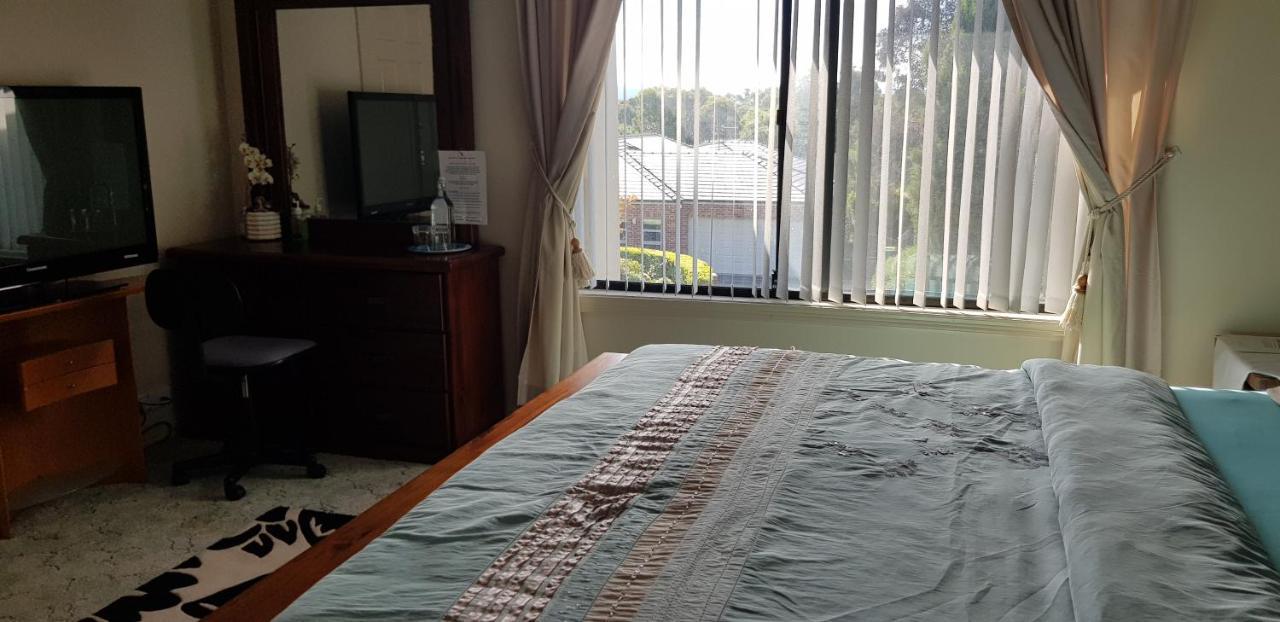 A Home Away From Home Canberra Buitenkant foto